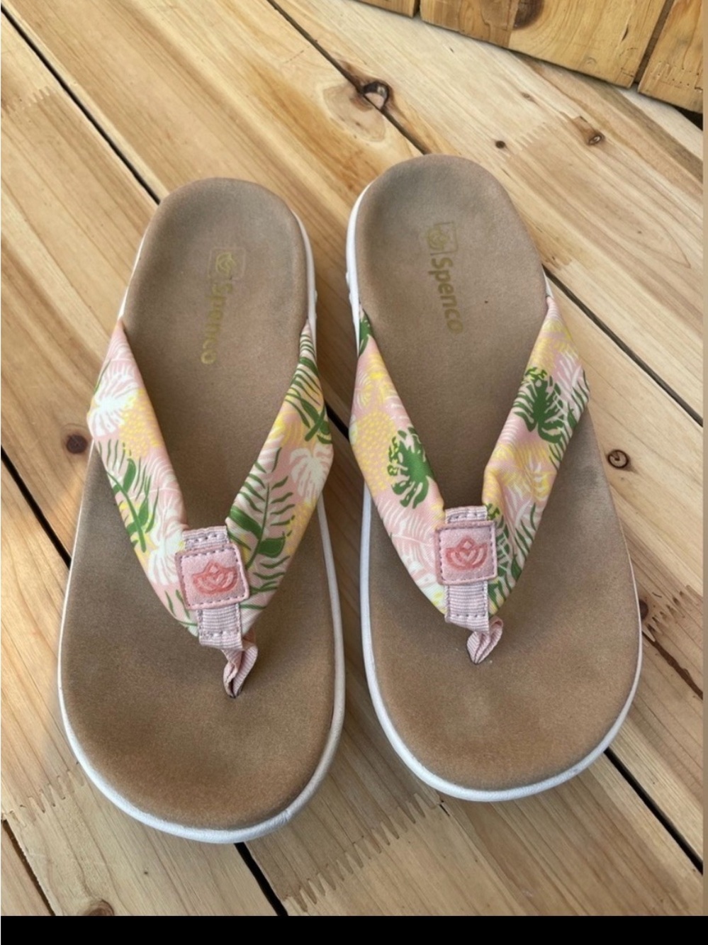 Spenco Women's Pink Tropical Flip-Flop Sandals